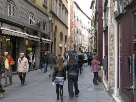Shopping on Via Fillungo in Lucca Italy